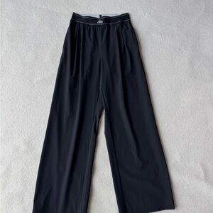 Alo Black Wide-Leg Pants